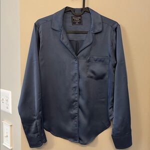 Abercrombie & Fitch Navy Satin Blouse - size XS
